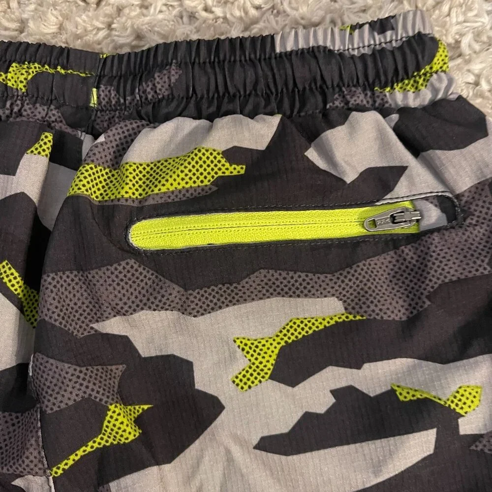 Eddie Bauer Boys Camo Swim Trunks S 7/8 NWOT - Picture 6 of 8